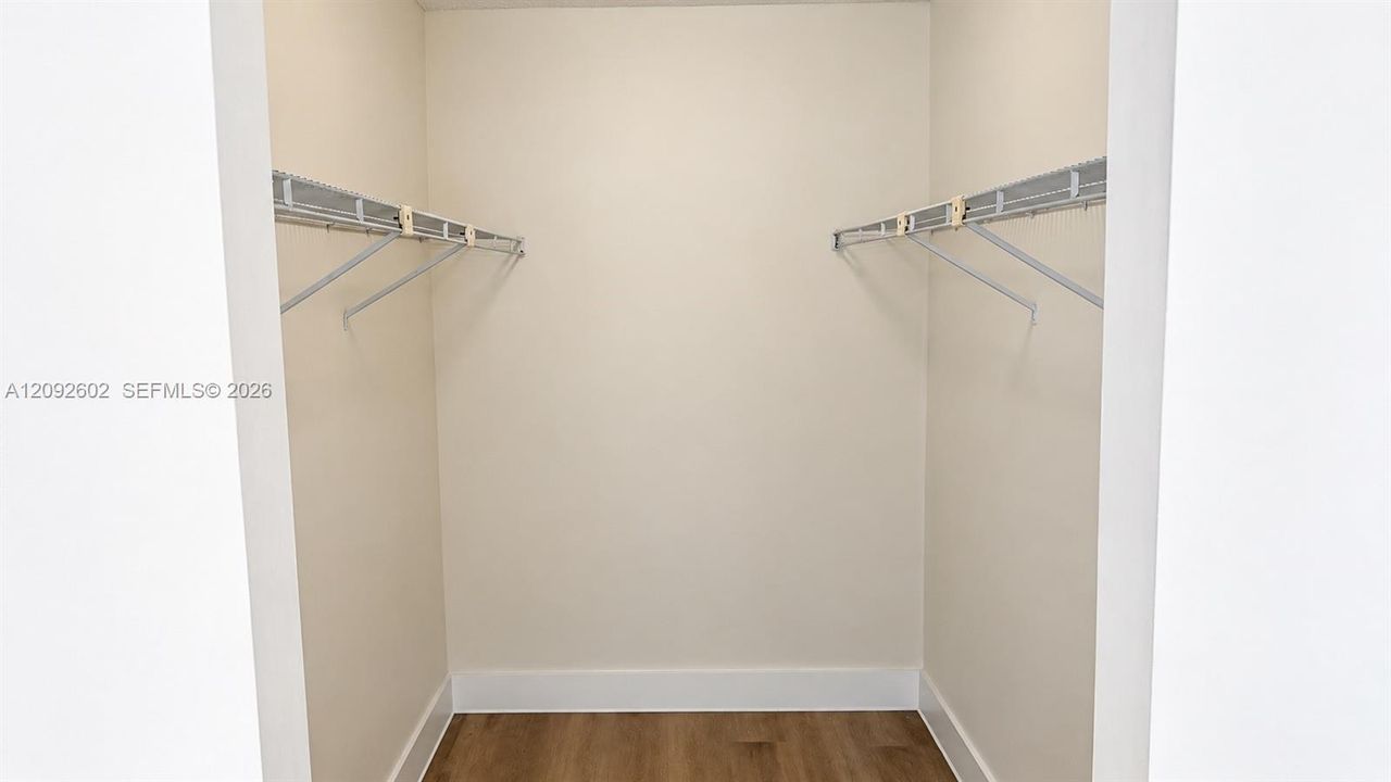 For Rent: $2,500 (2 beds, 2 baths, 1415 Square Feet)