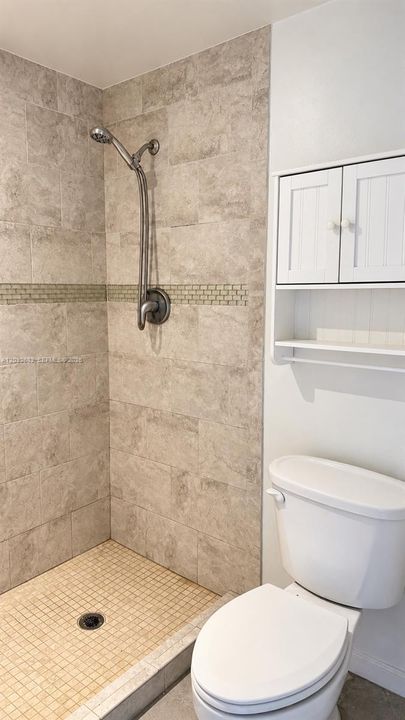 For Rent: $2,500 (2 beds, 2 baths, 1415 Square Feet)