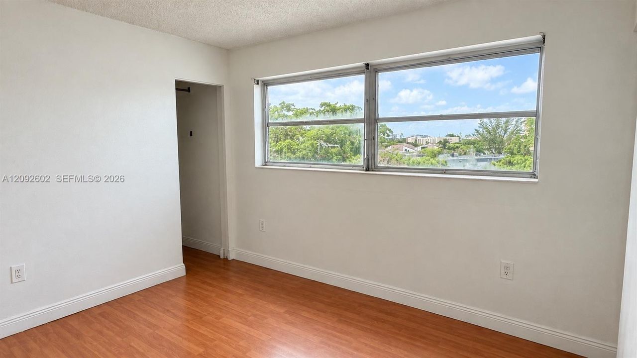 For Rent: $2,500 (2 beds, 2 baths, 1415 Square Feet)