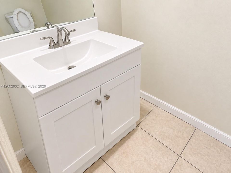 For Rent: $2,500 (2 beds, 2 baths, 1415 Square Feet)