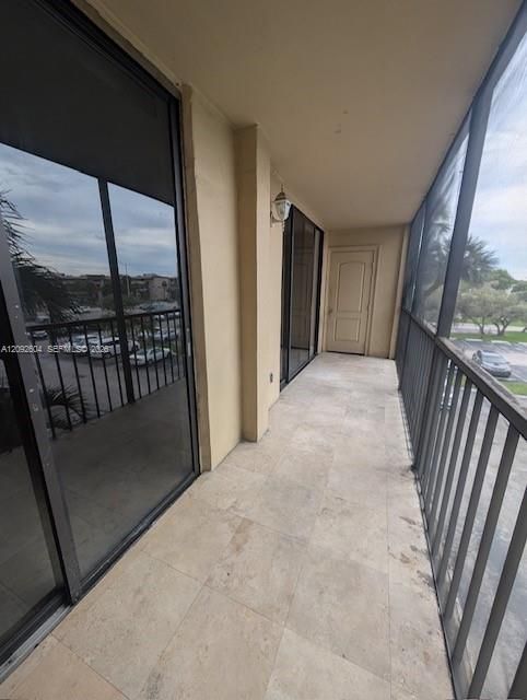 For Rent: $2,100 (2 beds, 2 baths, 1030 Square Feet)
