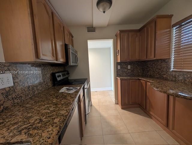 For Rent: $2,100 (2 beds, 2 baths, 1030 Square Feet)