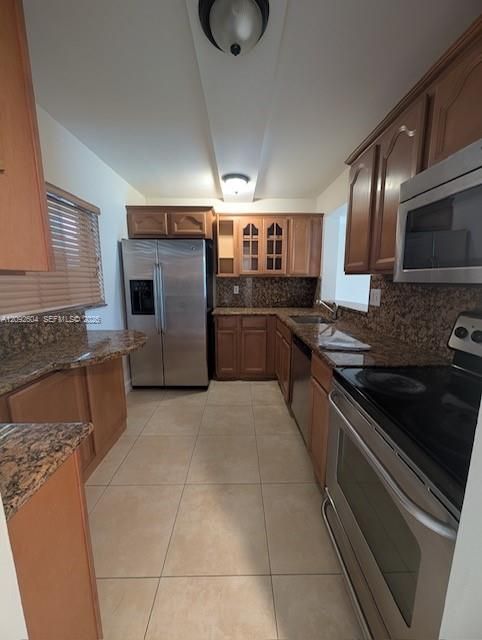 For Rent: $2,100 (2 beds, 2 baths, 1030 Square Feet)
