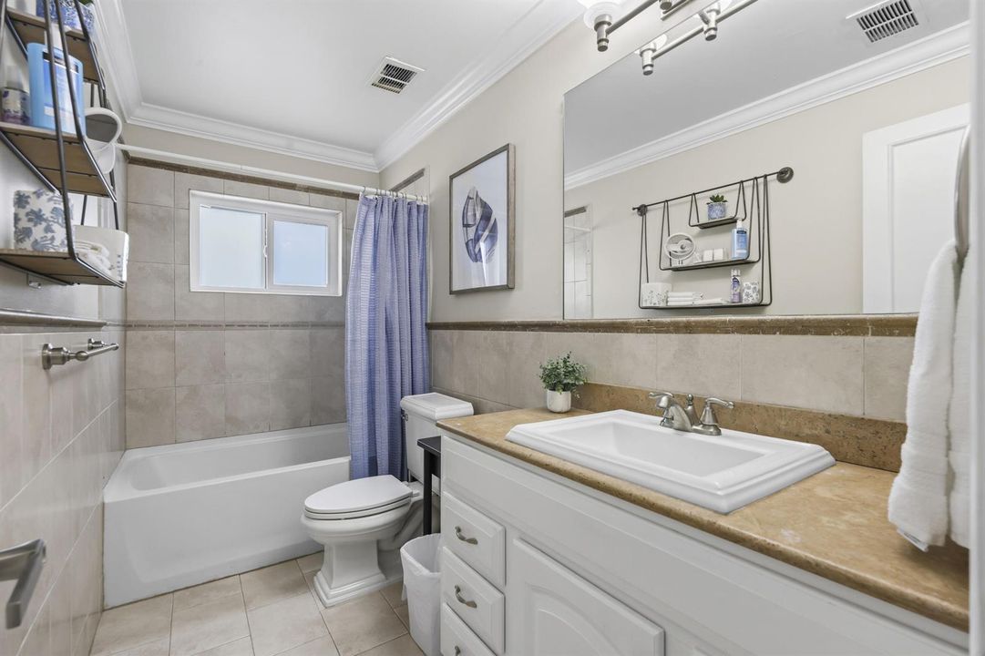 992 NW 83rd Dr - 61.jpg-FULL