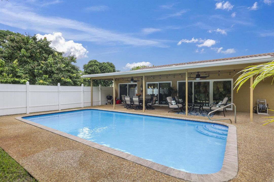 992 NW 83rd Dr - 36.jpg-FULL