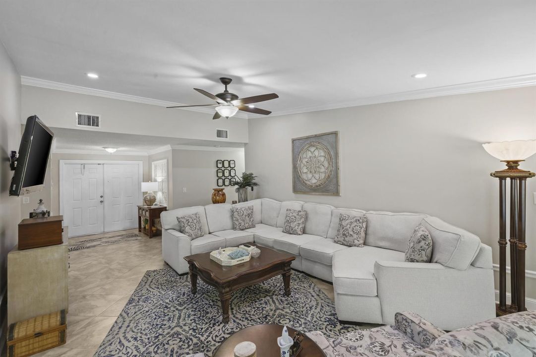 992 NW 83rd Dr - 14.jpg-FULL