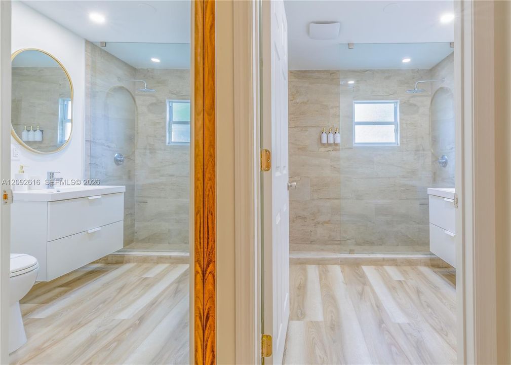 For Rent: $3,000 (2 beds, 1 baths, 950 Square Feet)