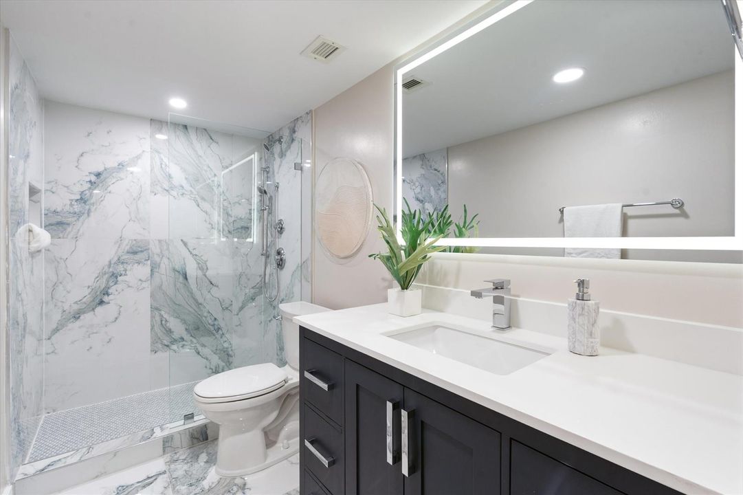 BATHROOM 2