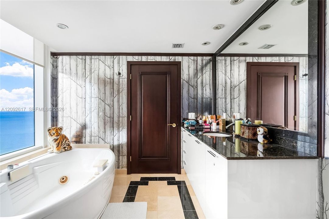 En Venta: $3,200,000 (3 camas, 5 baños, 3945 Pies cuadrados)