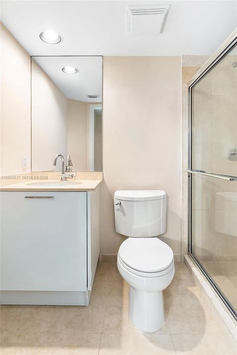 En Venta: $3,200,000 (3 camas, 5 baños, 3945 Pies cuadrados)