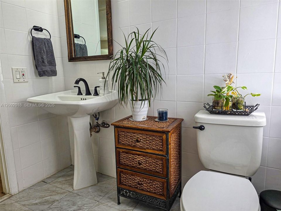 For Sale: $755,900 (3 beds, 3 baths, 1939 Square Feet)