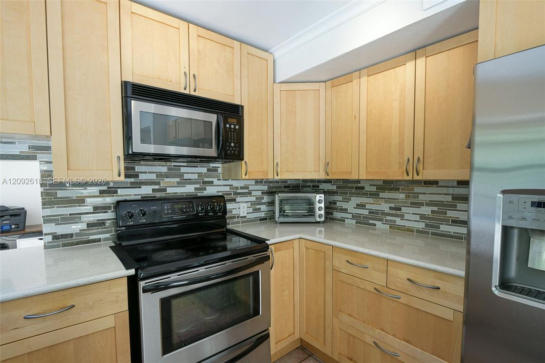 For Sale: $755,900 (3 beds, 3 baths, 1939 Square Feet)