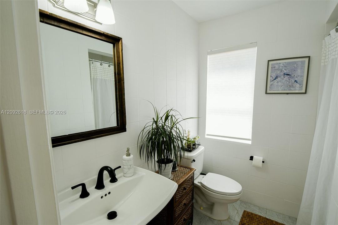 For Sale: $755,900 (3 beds, 3 baths, 1939 Square Feet)