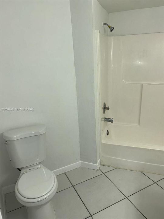 В аренду: $2,300 (2 спален, 2 ванн, 1000 Квадратных фут)