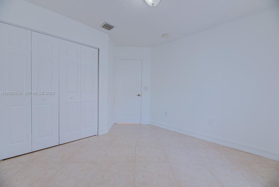 В аренду: $3,450 (3 спален, 2 ванн, 1530 Квадратных фут)
