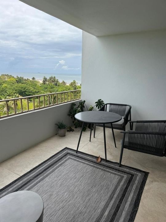 For Rent: $7,300 (2 beds, 2 baths, 1260 Square Feet)
