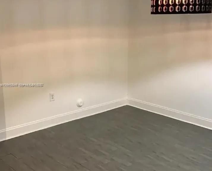 В аренду: $2,999 (3 спален, 2 ванн, 1559 Квадратных фут)