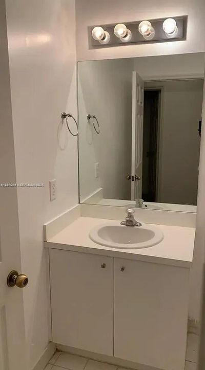 В аренду: $2,999 (3 спален, 2 ванн, 1559 Квадратных фут)