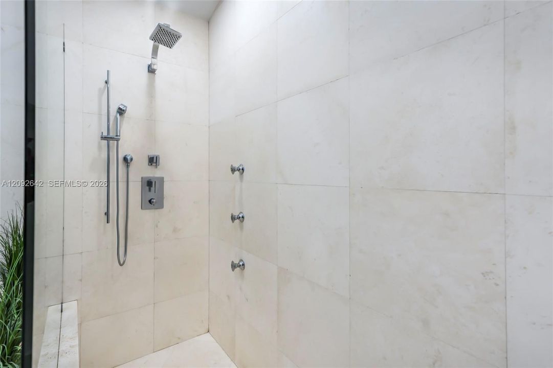 For Sale: $1,650,000 (4 beds, 2 baths, 3626 Square Feet)