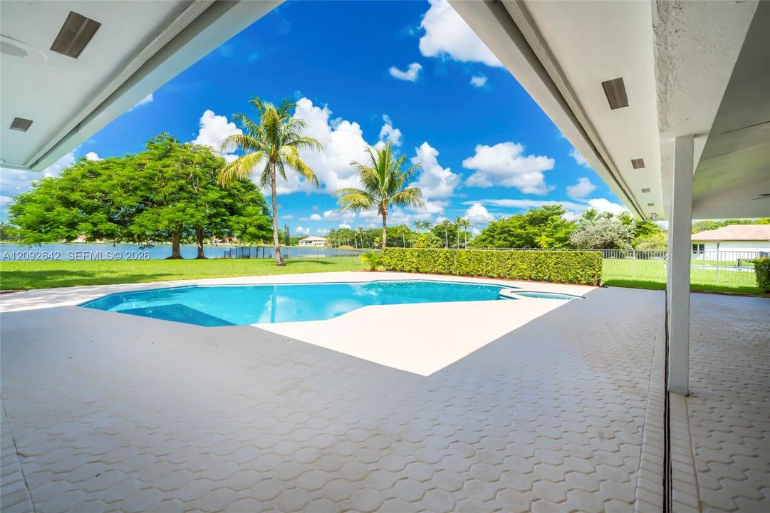 For Sale: $1,650,000 (4 beds, 2 baths, 3626 Square Feet)