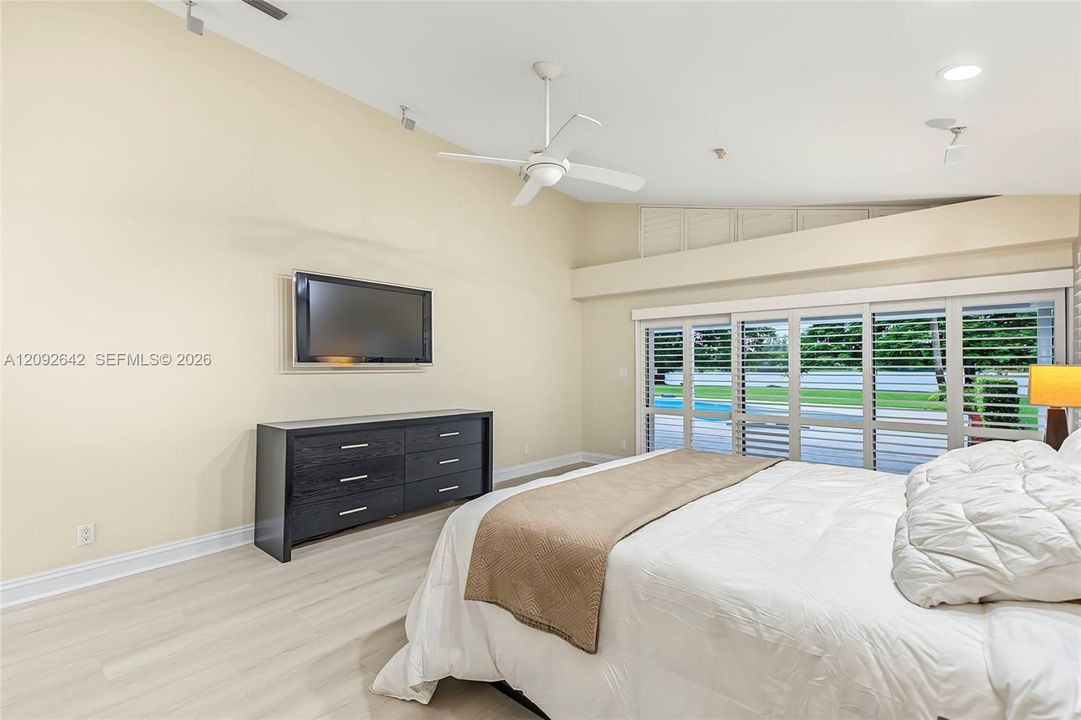 For Sale: $1,650,000 (4 beds, 2 baths, 3626 Square Feet)