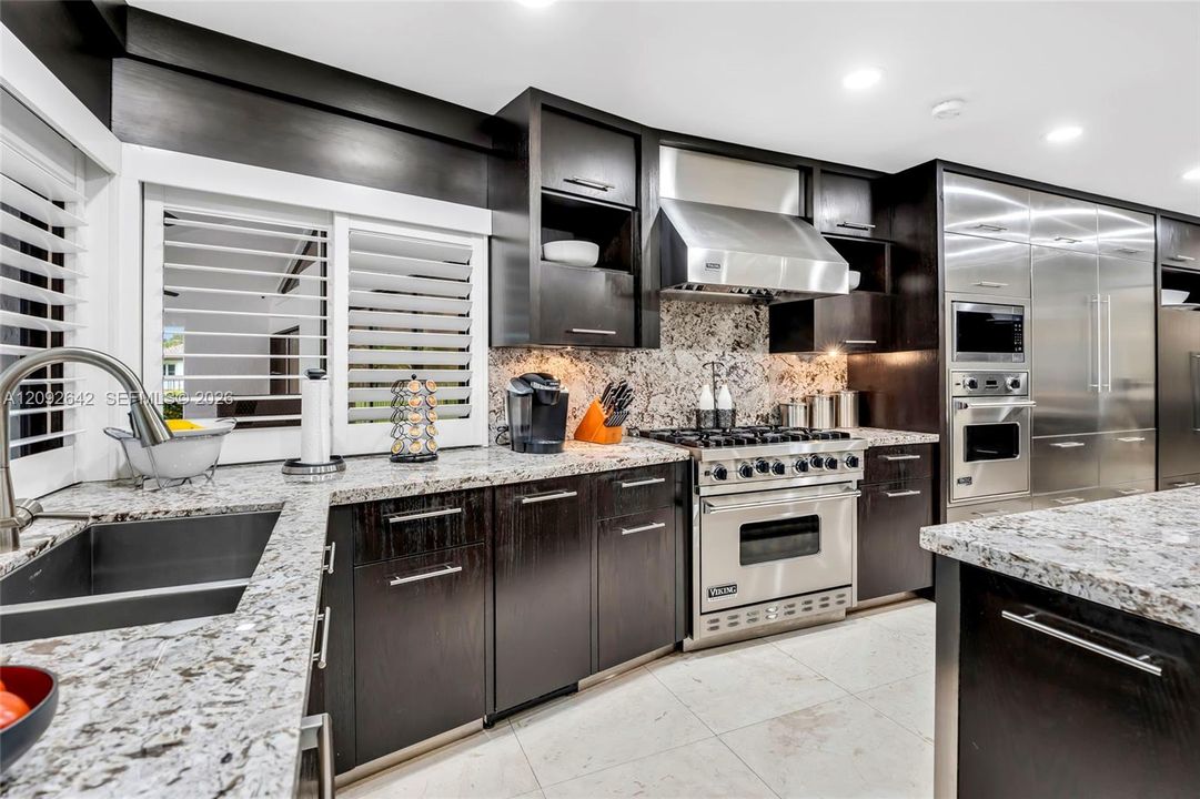 For Sale: $1,650,000 (4 beds, 2 baths, 3626 Square Feet)