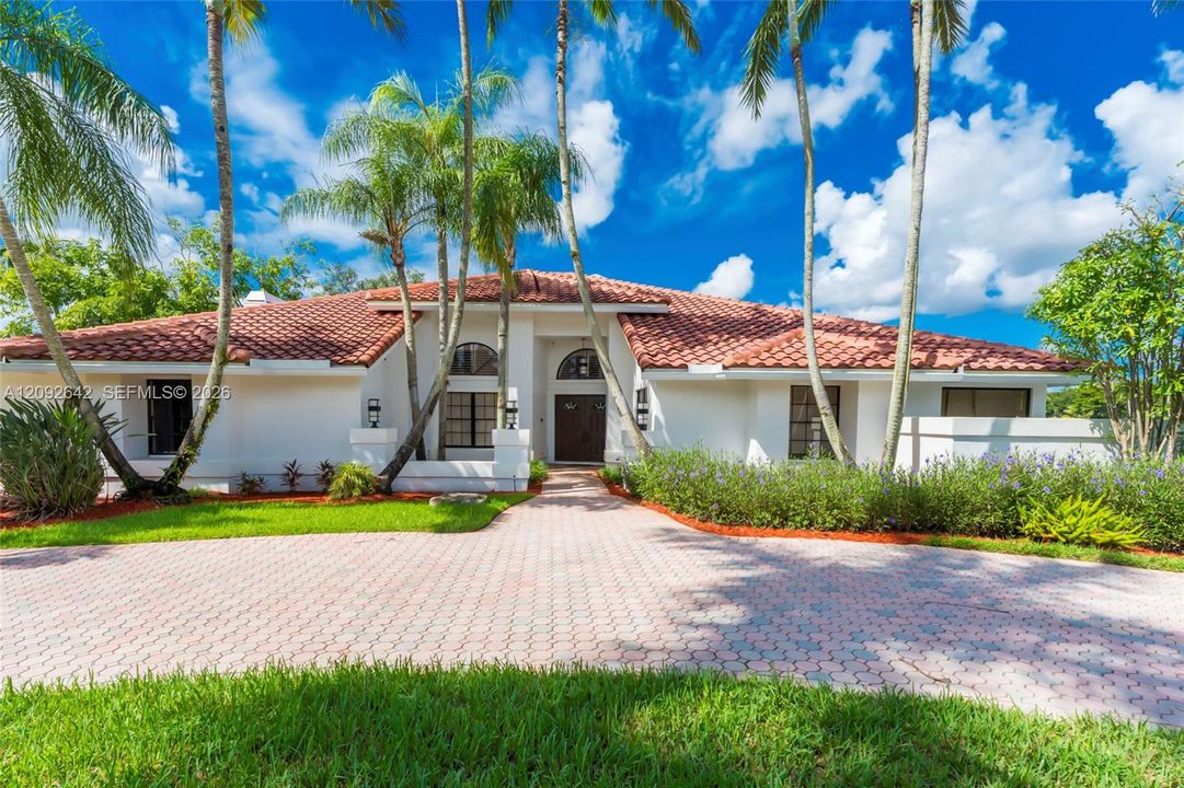 For Sale: $1,650,000 (4 beds, 2 baths, 3626 Square Feet)