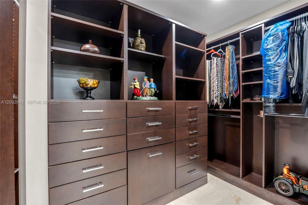 For Sale: $1,650,000 (4 beds, 2 baths, 3626 Square Feet)
