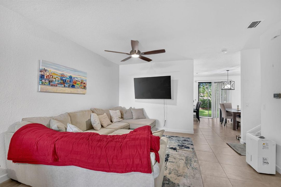 Living Area 4