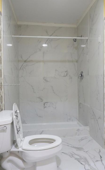 For Rent: $1,600 (1 beds, 1 baths, 380 Square Feet)