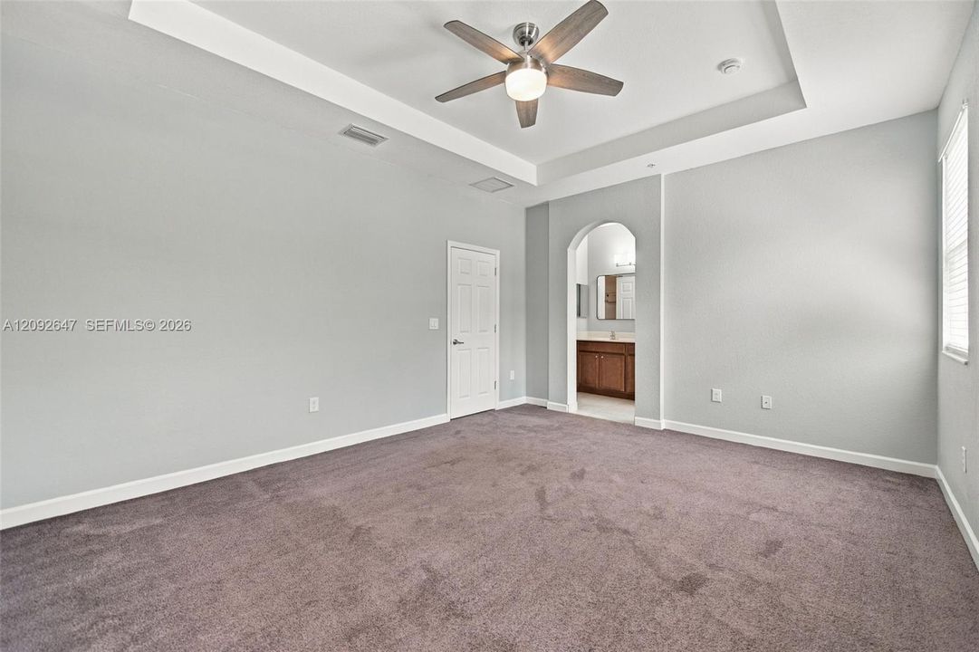 For Sale: $550,000 (3 beds, 2 baths, 1742 Square Feet)