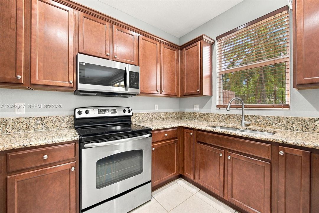 For Sale: $550,000 (3 beds, 2 baths, 1742 Square Feet)