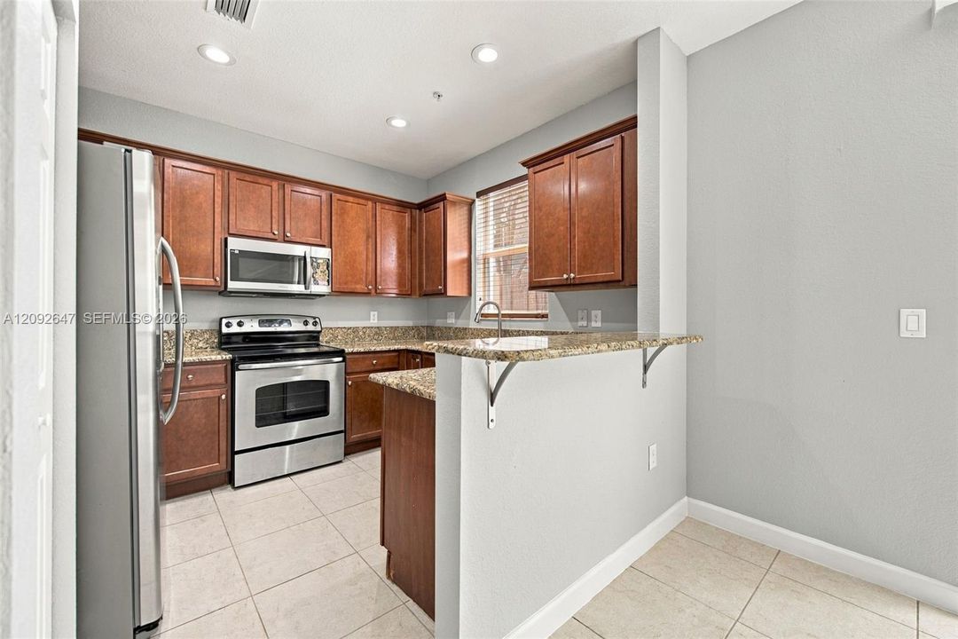 For Sale: $550,000 (3 beds, 2 baths, 1742 Square Feet)