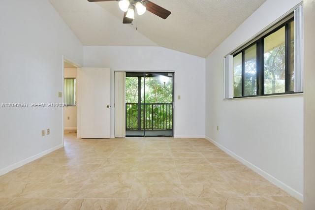 For Sale: $170,000 (1 beds, 1 baths, 632 Square Feet)