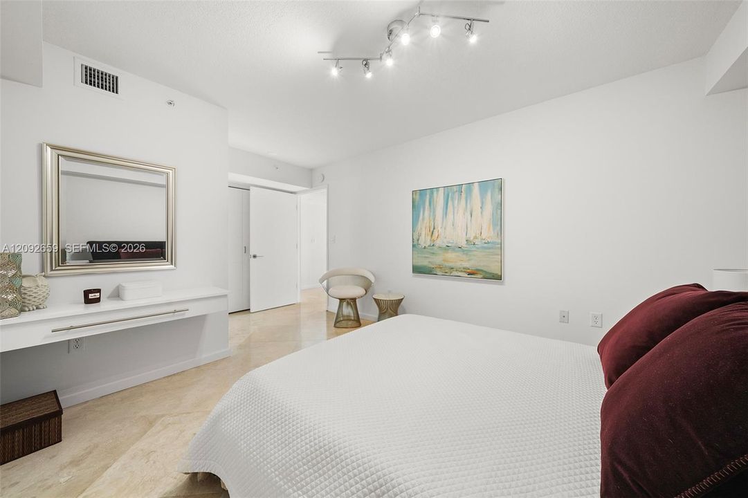 For Sale: $1,325,000 (2 beds, 2 baths, 1445 Square Feet)