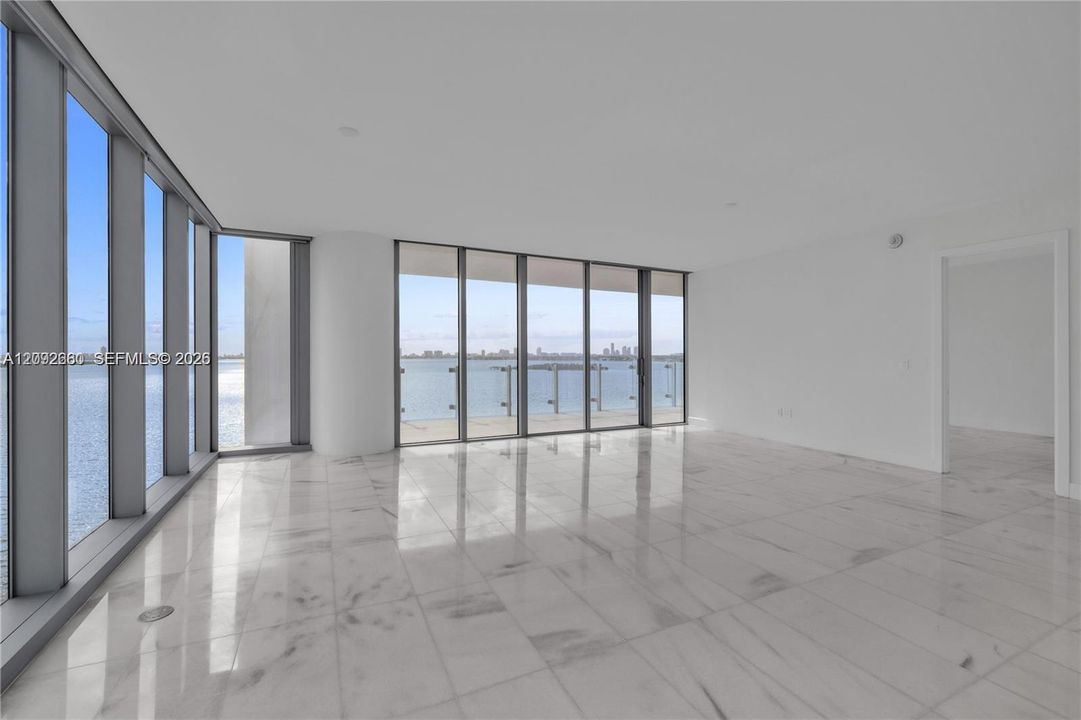 En Venta: $2,960,000 (3 camas, 4 baños, 2368 Pies cuadrados)