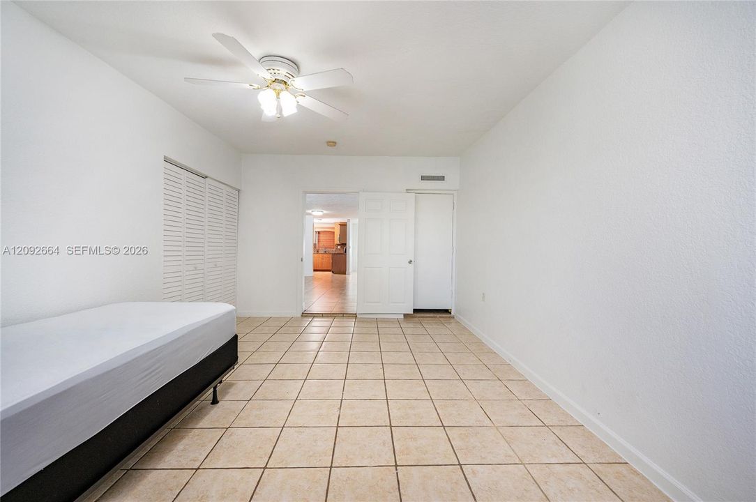 For Rent: $3,000 (3 beds, 2 baths, 1292 Square Feet)