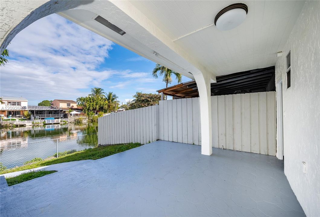 For Rent: $3,000 (3 beds, 2 baths, 1292 Square Feet)