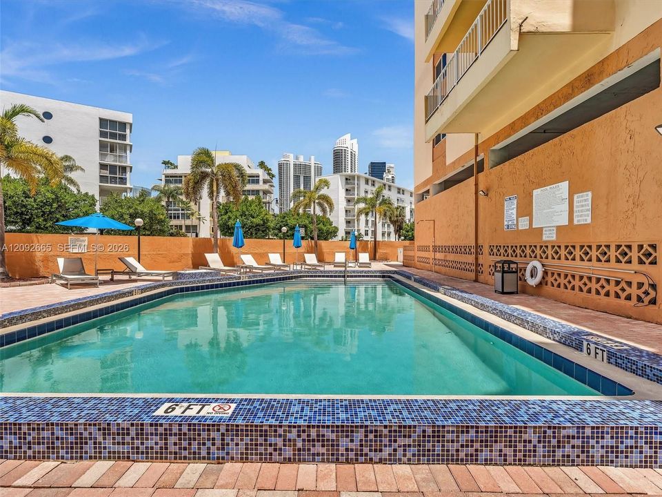 En Venta: $349,000 (1 camas, 1 baños, 1040 Pies cuadrados)