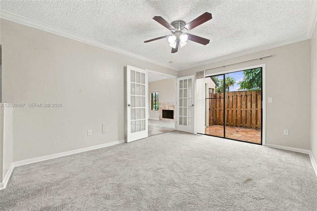For Sale: $275,000 (2 beds, 2 baths, 1137 Square Feet)