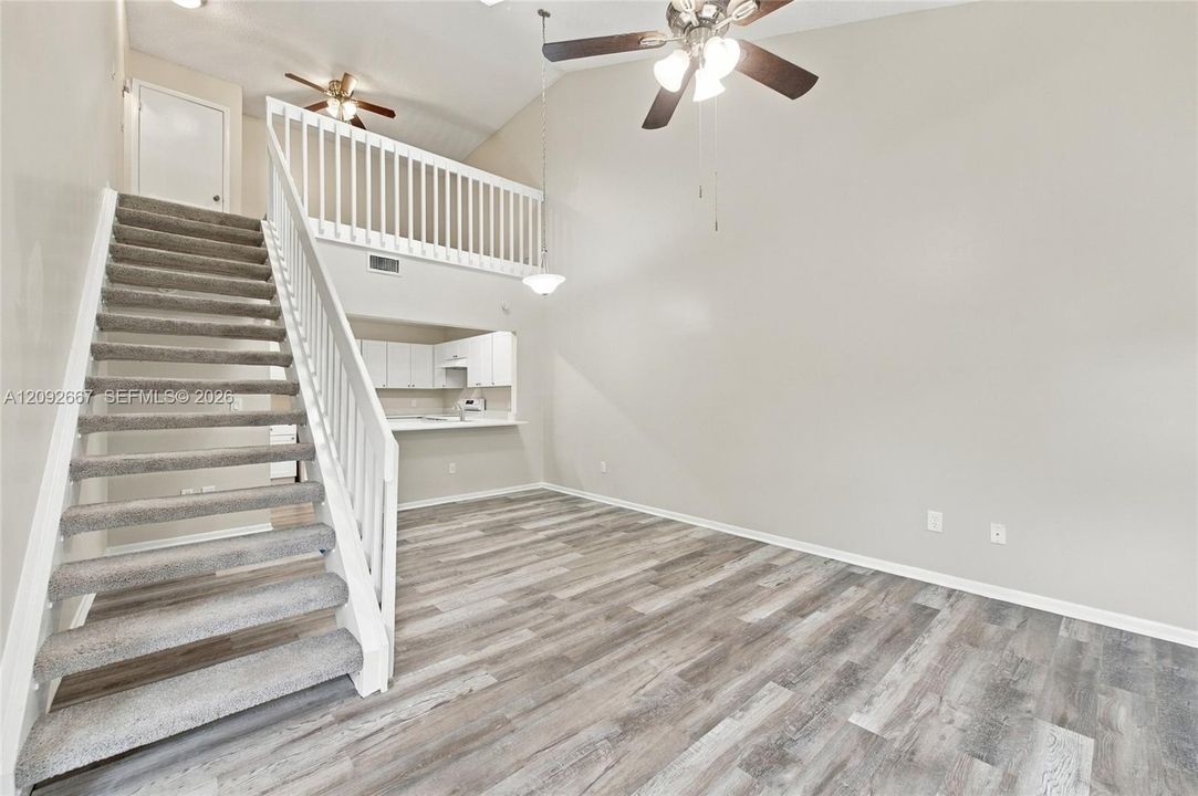 For Sale: $275,000 (2 beds, 2 baths, 1137 Square Feet)