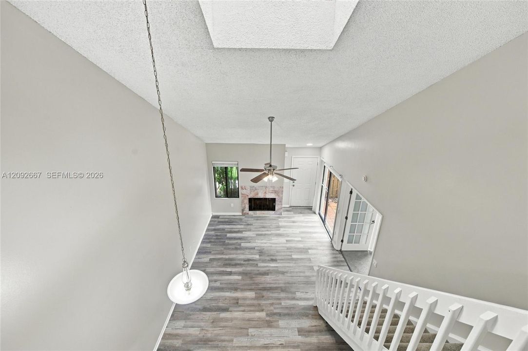 For Sale: $275,000 (2 beds, 2 baths, 1137 Square Feet)