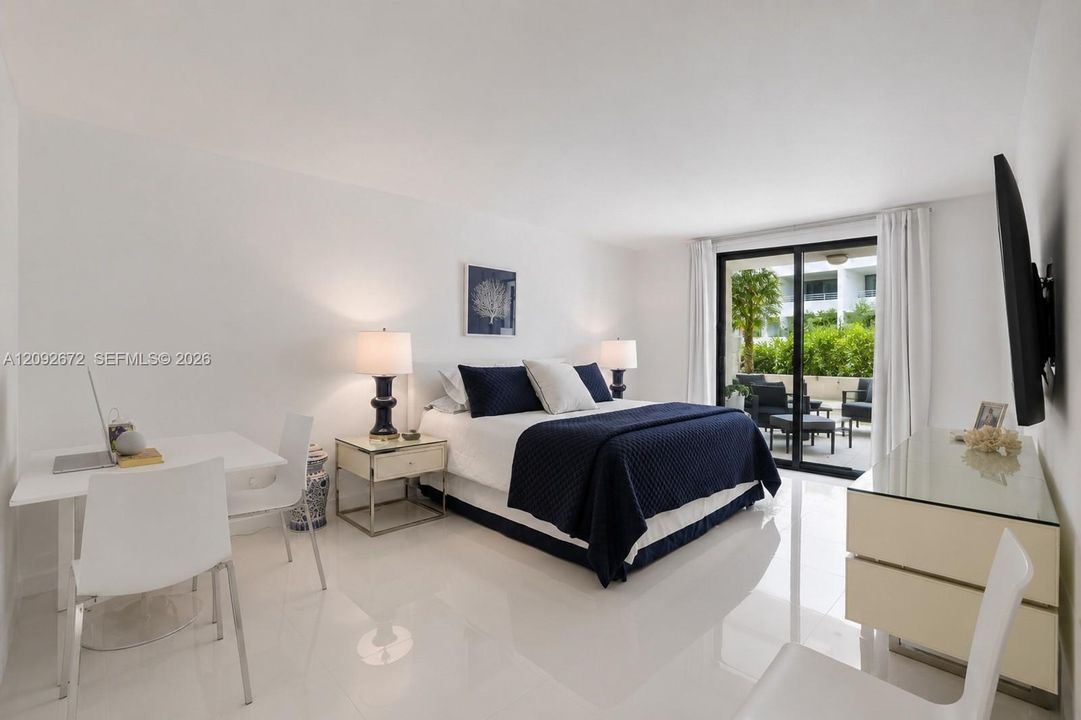 For Rent: $4,700 (2 beds, 2 baths, 1822 Square Feet)
