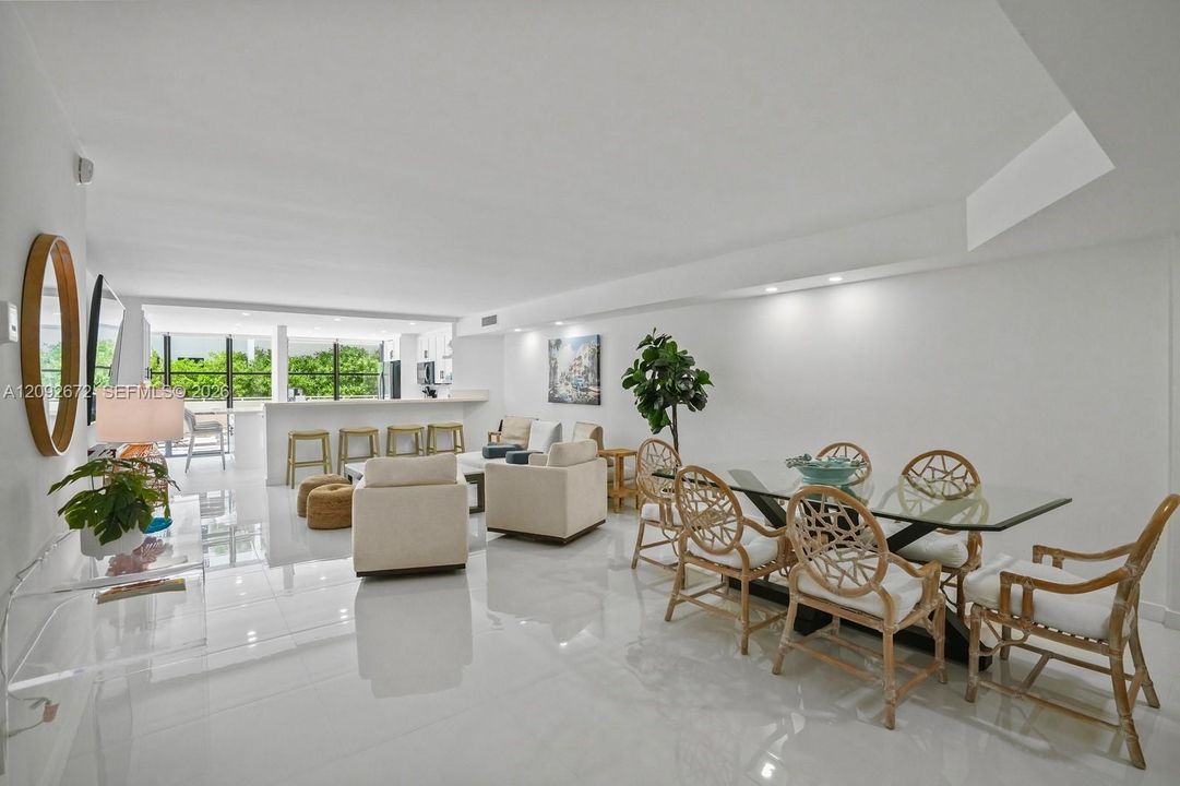 For Rent: $4,700 (2 beds, 2 baths, 1822 Square Feet)