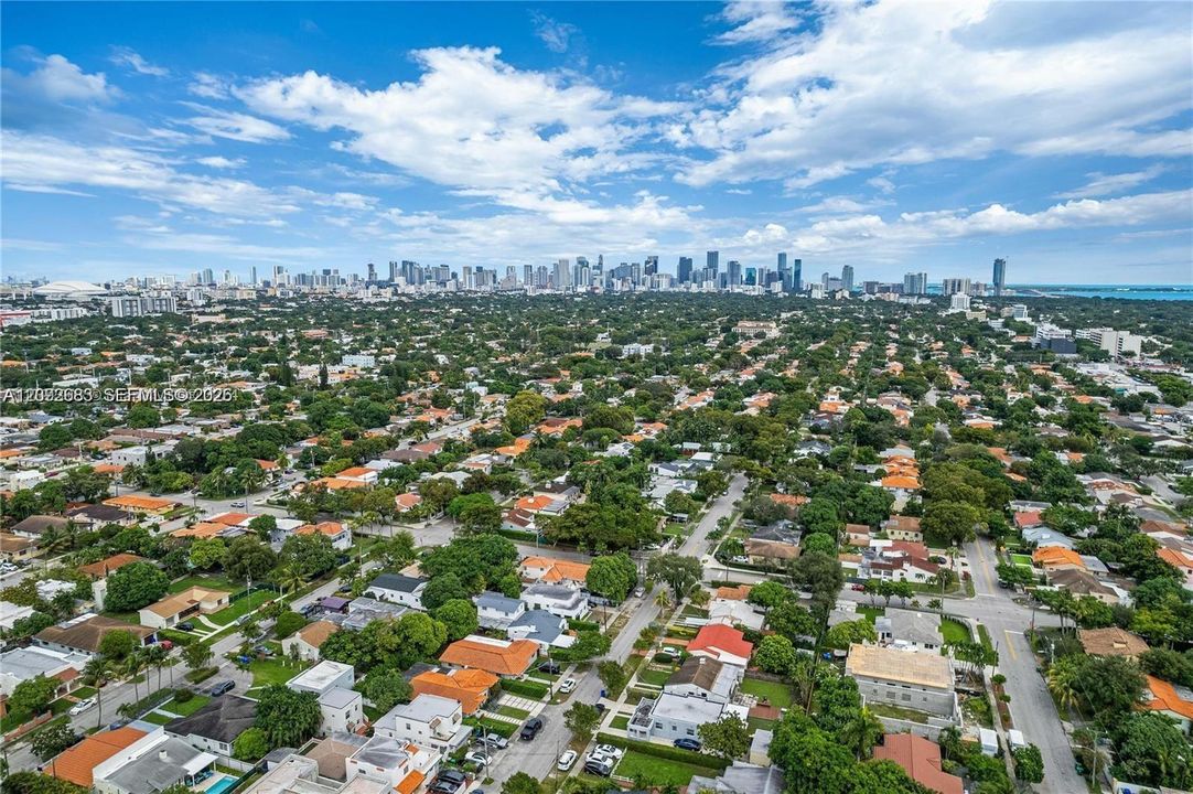 В аренду: $3,500 (2 спален, 2 ванн, 1143 Квадратных фут)