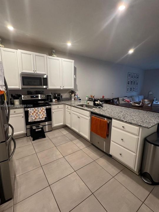 En Venta: $435,000 (3 camas, 2 baños, 1530 Pies cuadrados)