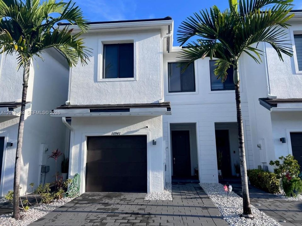 En Venta: $435,000 (3 camas, 2 baños, 1530 Pies cuadrados)