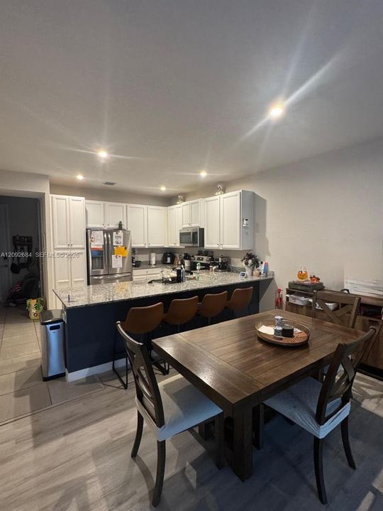 En Venta: $435,000 (3 camas, 2 baños, 1530 Pies cuadrados)
