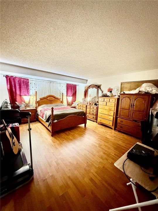 En Venta: $239,900 (2 camas, 2 baños, 1200 Pies cuadrados)