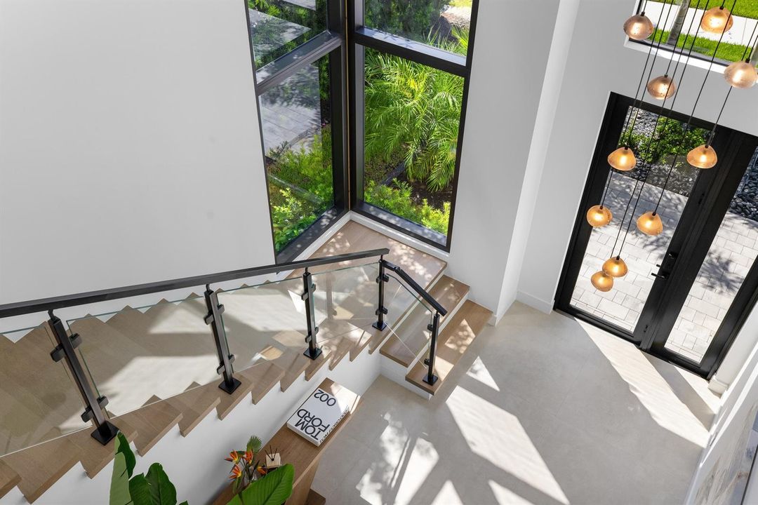 Foyer Upper
